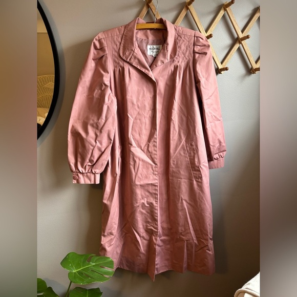 Nelson Hall Woman's Vintage Long button up trench coat Pink Sz9/10 - Picture 1 of 4